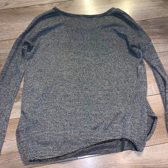 Sheer long sleeve top - Picture 2 of 3